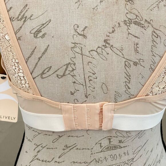 Lively Womens Bra Size 38DD Beige Toasted Almond Padded Wired Lace - Picture 9 of 15